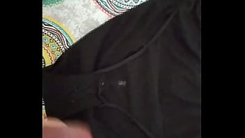 Preview 2 of You Tube Mp4 - Corrida en bragas de mi mujer 154
