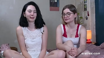 Preview 4 of Family Sex Shemale - Joanas doppeltes erstes Mal