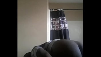 Preview 2 of Kami Reunionnaise - Nut in my hole