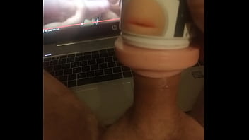 Preview 3 of India Wecam - Je me branle devant un porno avec mon masturbateur