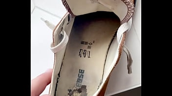 Preview 1 of Xxyi Vide - Slo-Mo Cumming in Girlfried Sneakers