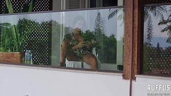 Preview 1 of Tiny Peppr Peri Ass Video - Espionando a vizinha vadia se masturbando na varanda
