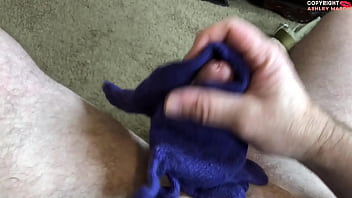 Preview 1 of Widow Pay - Purple Glove handjob
