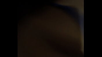 Preview 3 of Slip Vids Porn - Esposa brincando na cama