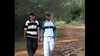 Preview 1 of African Sex Movi - Sexo gay en un bosque de barro solos y perdidos