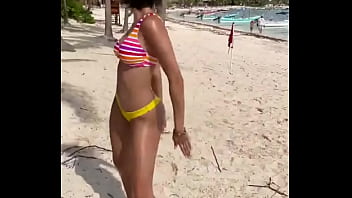 Preview 3 of India Police Sex Fuck - la novia de luisito moviendo el culo
