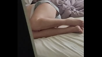 Preview 2 of Puteri Jaybee - Filmando tia coroa dormind0