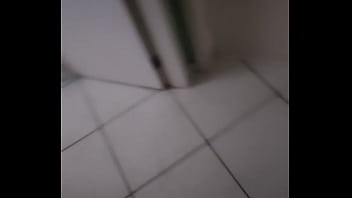 Preview 1 of Puteri Jaybee - Filmando tia coroa dormind0