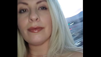 Preview 4 of Small Porn Nuni - Snowie Violet loves to be a PAWG