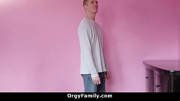 Preview 1 of Sxe Lun - Stepbrother Coming Home to Have Fuck With His Stepsis
