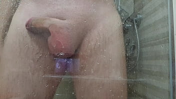 Preview 3 of Xxx Blanda - Senhor Meireles tomando banho