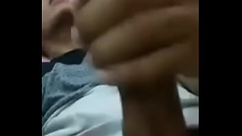 Preview 3 of Tiny Teen And A Huge Cock - Joven muy guapo se masturba