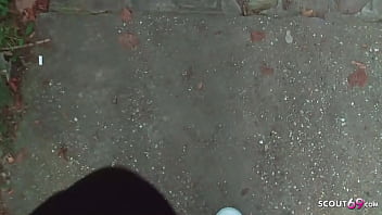 Preview 1 of Babi And Dever Xxvideos Full Hd - 18 Jahre junge Sch&uuml_lerin zum BJ f&uuml_r Taschengeld auf Spielplatz &uuml_berredet - German Teen
