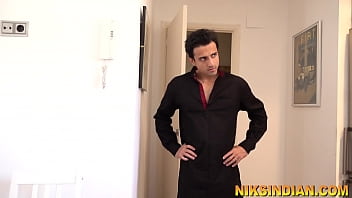 Preview 4 of Www Xx 2017 Video - 18 साल की फूल जैसी नाज़ुक कामवाली लड़की के साथ नाजायज़ रिश्ता बनाकर अपनी हवस बुझाई