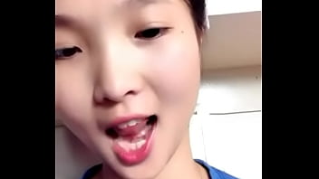 Preview 1 of British Mom Waiting Son Shower - 同城约炮APP漂亮小姐姐大学生《6z5.cc》手机直播美乳小护士浴室洗澡秀皮肤粉嫩漏逼自摸很是诱惑喜欢不要错过