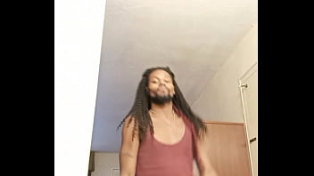Preview 1 of Emziin Ponoo - I love to make my own ass jiggle