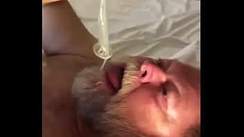 Preview 2 of Hd Whit Pussy Close Up - Gringo tomando mi leche