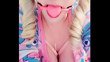 Preview 2 of Kamumargirl - babygwitter drools on her ball gag
