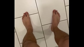 Preview 2 of Cut Girl Xxxxx Video - Masturb&aacute_ndome en el ba&ntilde_o del trabajo