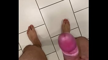 Preview 1 of Cut Girl Xxxxx Video - Masturb&aacute_ndome en el ba&ntilde_o del trabajo