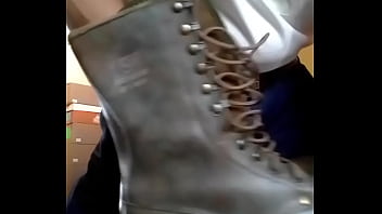 Preview 3 of Teen Jav Sex - Exprimiendo huevos con botas militares 3