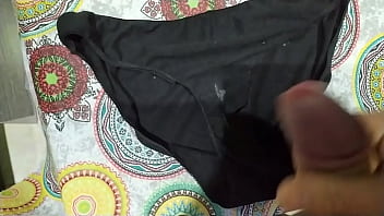 Preview 2 of Kara Lina Sex - corrida en bragas de mi mujer 150