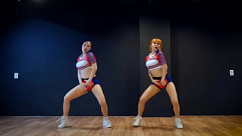 Preview 1 of Bangbrso Com - WAVEYA - EDM Dance Remix PMVs