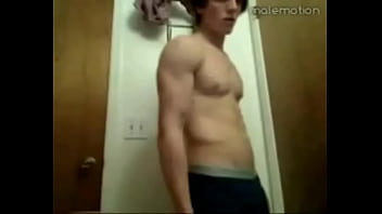 Preview 1 of Bos Clean Service - Hot Big-Dick Twink from MaleMotion Jerks Off