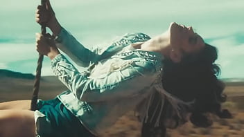 Preview 1 of Mary Luthay Casa Brasileirinhas - Lana Del Rey - Ride