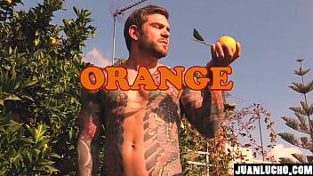 Preview 1 of Beeg Beef Sexx - ORANGE JUICE