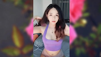 Preview 1 of Brazzer 2019false - Cewek Cantik Pake Tengtop Ungu Siap Ngentot
