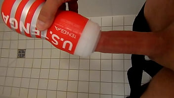 Preview 3 of Tumblr Barang Baik - Spiel mit Tenga Teil 2