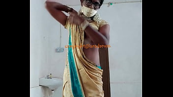 Preview 3 of Japanshow Cam - Indian sexy crossdresser Lara D&#039_Souza saree video