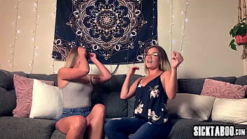 Preview 3 of Nia Kalifa Xxx - After short conversation horny MILFs Suzie Ass and Debbie Fondlin licked pussies