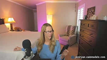 Preview 1 of Webcams Mom Boy - Milf Camgirl Jess Ryan Gives An Honest Dick Rating jessryan.manyvids.com