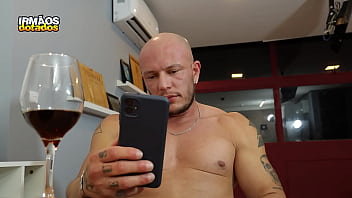 Preview 1 of Englishxxxcon Hd - De F&eacute_rias com o Amigo