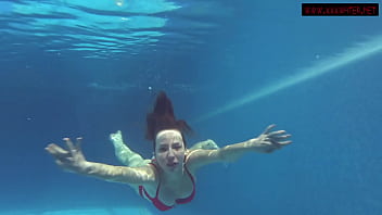 Preview 3 of Xxx Videos Paksant - Brunette big tits babe Mia Ferrari swims in the pool