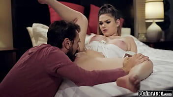 Preview 3 of Tamil Aunty Pollachi Sex Videos - Teen tourist pressured into sex by host