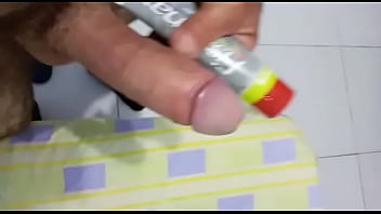 Preview 1 of Xxx Karina Kapoor Hot - Maduro y su deliciosa paja con lubricante