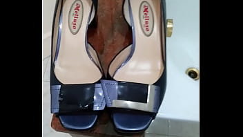Preview 2 of Japan Mom Bro - Cumming on Melluso dark blue peep-toe low heels. Yum