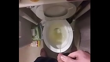 Preview 4 of Rus Sikiyor - Soft dick pissing