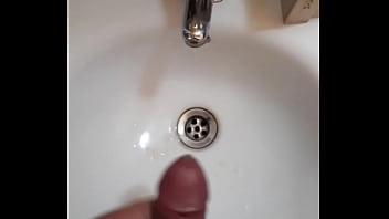 Preview 4 of Sexx Janwar Video - Paja rapida en el ba&ntilde_o