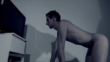 Preview 4 of Dise Indin - Bande annonce | Jeune salope exhibe qui fantasme sur Jordan Fox - Wolf | Gaysight.com