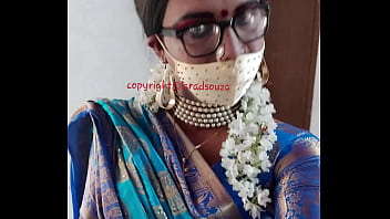 Preview 1 of Tontongureres Sxeyvdeo - Indian beautiful crossdresser model in blue saree