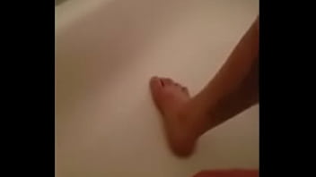 Preview 1 of Kirami - Verified Amateur Buzzing Away in Shower