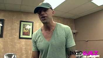 Preview 1 of Docor Nars - Inked Gurlz - He Fuck a Tattoo Artist Pin up !