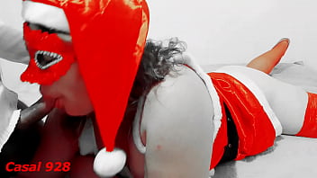 Preview 4 of Asian Guy Forced Restaurant - Mam&atilde_e Noel fazendo boquete na v&eacute_spera do Natal 2020