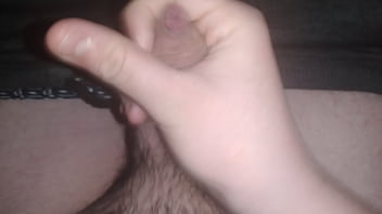 Preview 2 of Turk Liseli Kucakta Ifsa - Masturba su pene peque&ntilde_o
