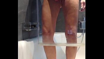 Preview 1 of Swap Cum Inside - geil schwanz am dusch glas reiben