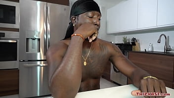 Preview 1 of Only Mom To Douter - BONES BANGS HIS THICK BLONDE GIRLFRIEND IN THEIR KITCHEN